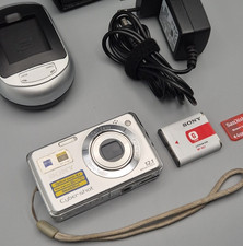 Sony Cybershot DSC-W210 Digitalkamera SteadyShot + Ladegerät, getestet LESEN