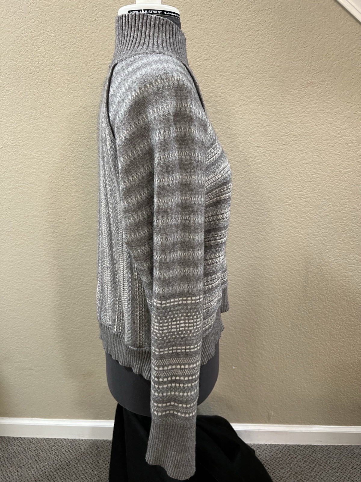 Cyrus Patterned Knit Pullover Sweater Gray Mock N… - image 3