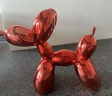 Scultura Baloon Dog di Jeff Koons