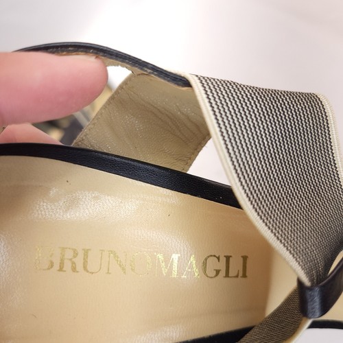 Sandalias de tacón BRUNO MAGLI de cuero negro con correa en T para mujer talla 39 EE. UU. 8 - Imagen 5 de 7