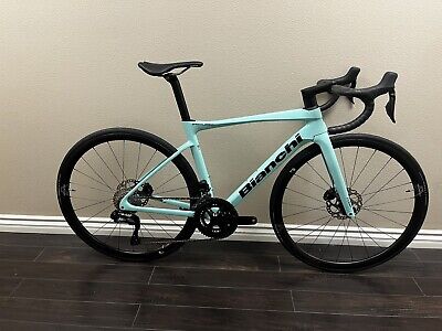 New 2024 bianchi specialissima 105 Di2 W/carbon Wheels 50cm New 2024 bianchi specialissima 105 Di2 W/carbon Wheels 50cm