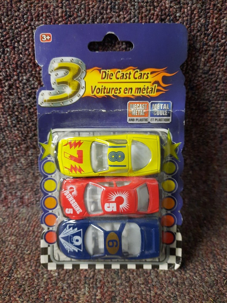 New 3 Pack Diecast Cars * 1/64 Scale * NIB
