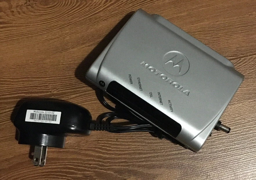 Módem Motorola DSL un puerto DSL y un puerto Ethernet Foto 3 de 3