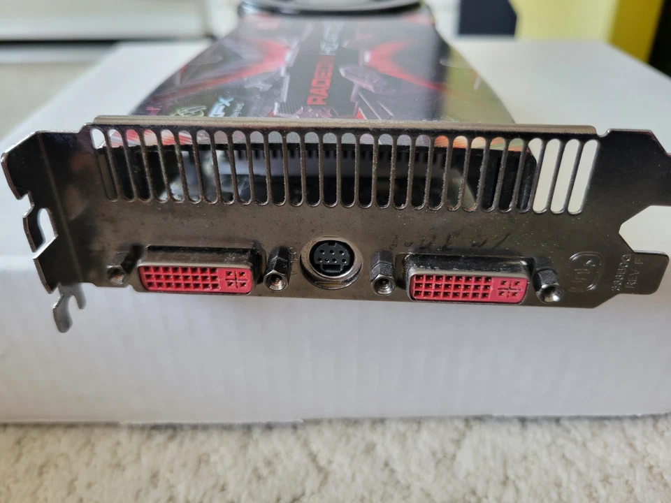 XFX ATI Radeon HD 4770 512 MB GDDR5 SDRAM PCI Express x16 Graphics - Image 3 of 4