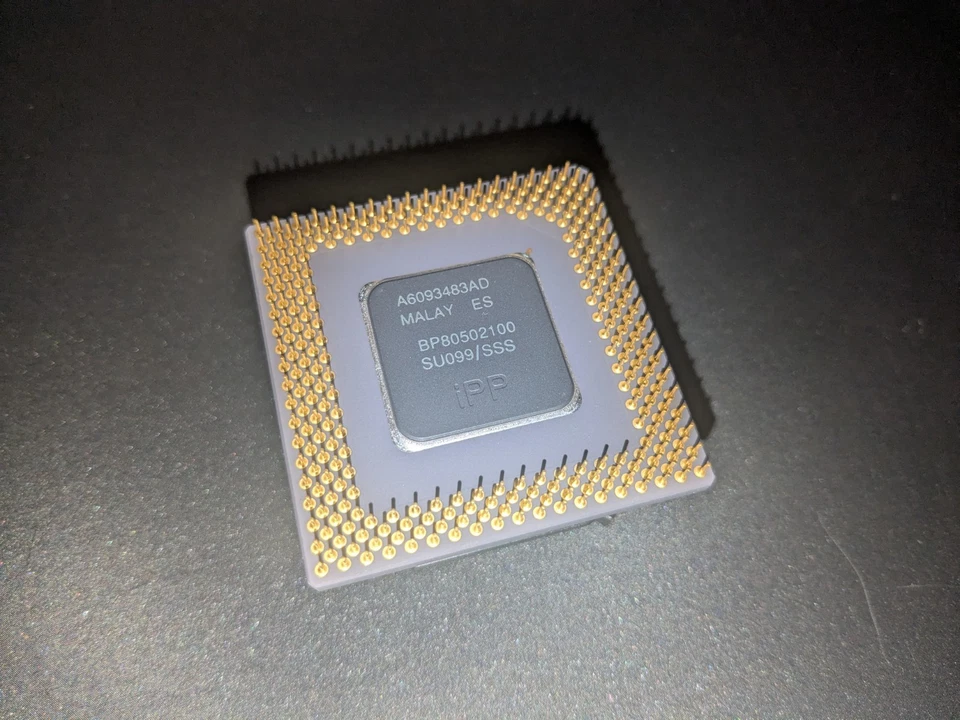 Intel Pentium 100MHz Processor CPU SU099 & Certificate of Authenticity - Image 3 of 4