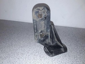 BMW 3 Coupe E36 Stoßstangenhalter vorne rechts 8122578 2.50 Petrol 33748379