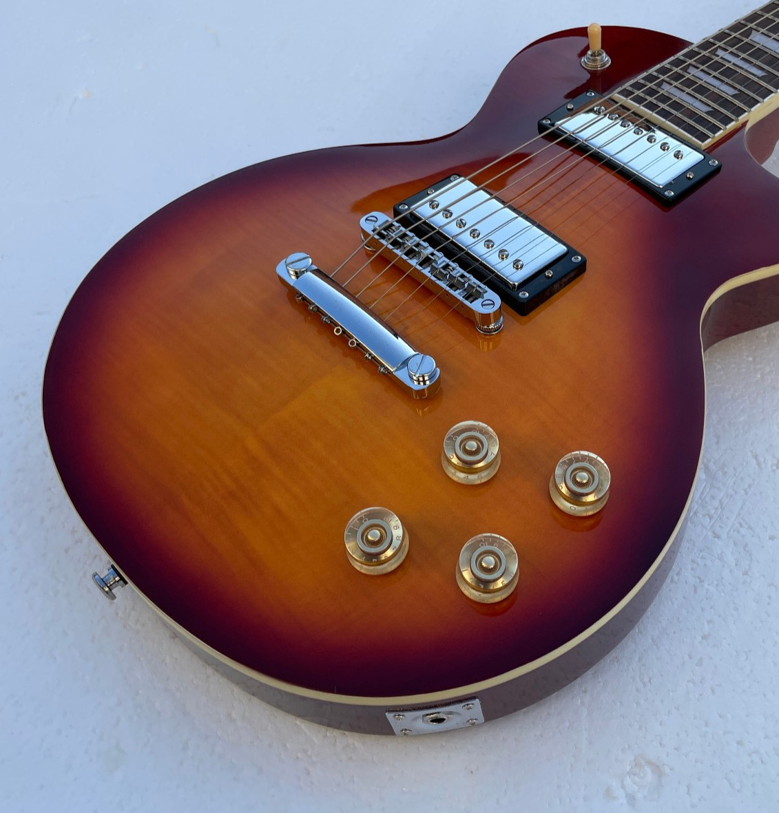 New Arrival 7 Strings Electric Guitar Bone Nut Glossy Finish Solid Body Guitarra
