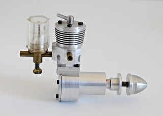 Modell eines Diesel Modellmotors nicht funktionsfähig schönes Dekorationsobjekt