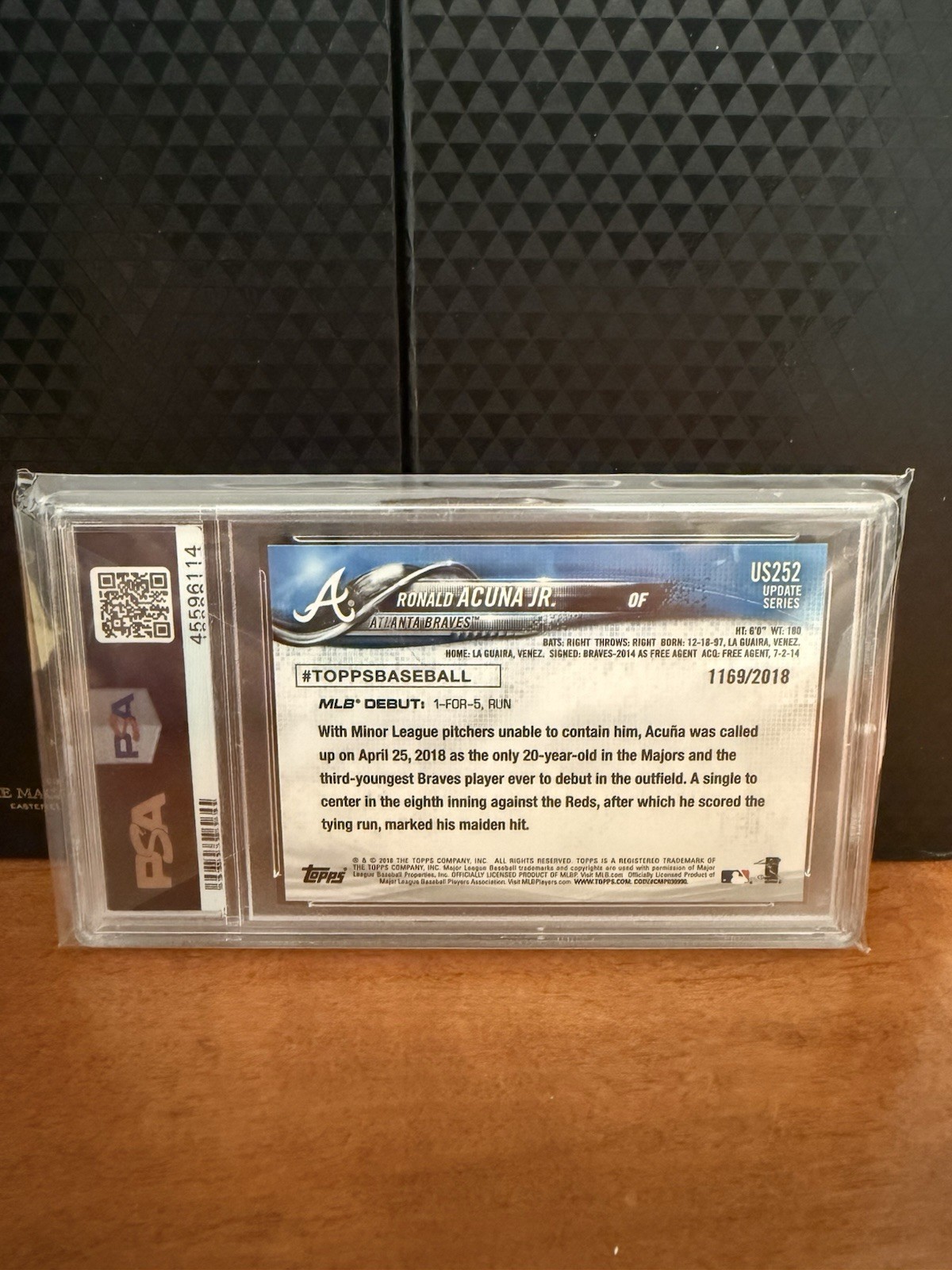 Topps 2018 Update Ronald Acuna Jr Rookie Debut Gold /2018 #US252 PSA 10 view 2