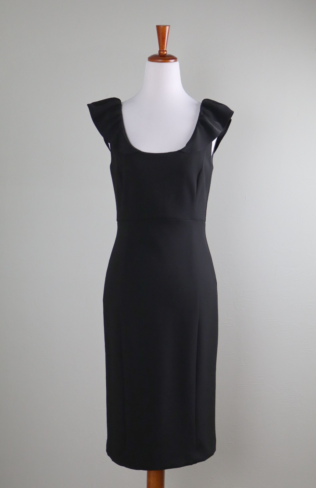 WHITE HOUSE BLACK MARKET NWT $140 Ruffle Sleeve Stretch Sheath Dress Size 4