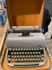 Remington Quiet-Riter Miracle Tab Vintage Manual Typewriter With Case thumbnail