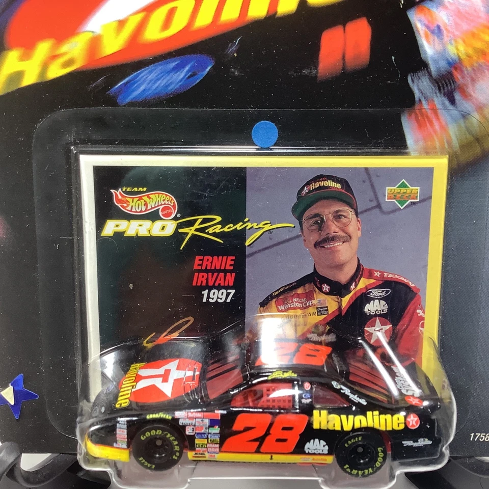 Vintage Hot Wheels Pro Racing #28 Ernie Irvan 1997 1st Edition Ford Thunderbird - Image 2 of 4