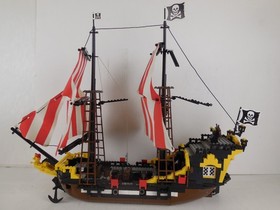LEGO Pirates: Black Seas Barracuda (6285) with instructions - Near complete