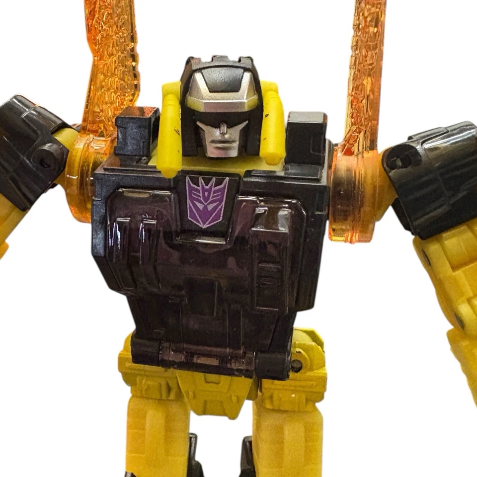 Transformers Buzzworthy Bumblebee Ransack Deluxe Loose + Accessories – As Shown - Image 2 of 4
