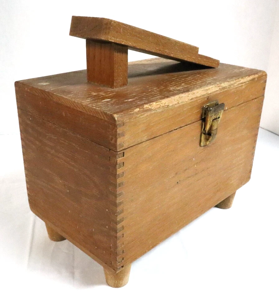 Kit de brillo de zapatos de caja de madera vintage con cepillos Kiwi Esquire pulido PESTILLO DEFECTUOSO Foto 4 de 4