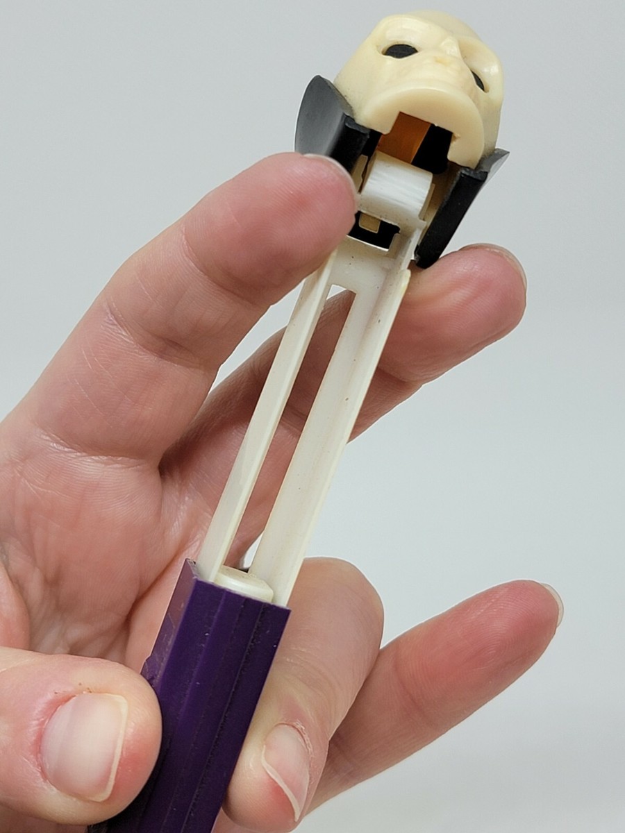 PEZ Dispenser Vintage 1971 Dr. Skull Skeleton Purple with feet