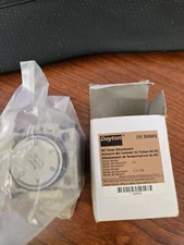 (1) 2UXH3  NEW  DAYTON 2UXH3 IEC TIMER ATTACHMENT