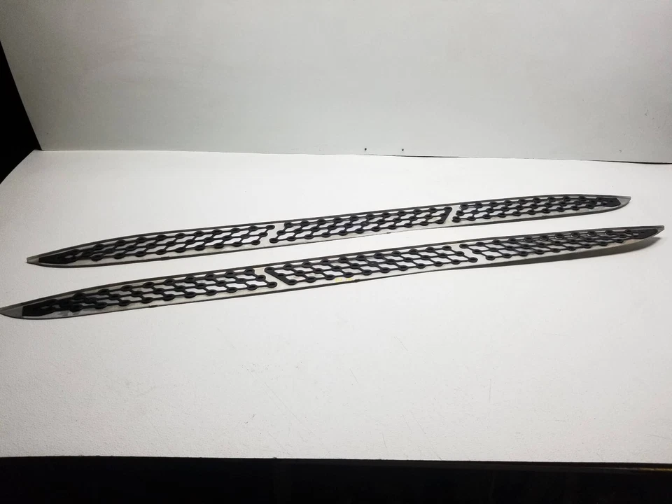 06-11 梅赛德斯 W164 ML500 跑步板侧踏板装饰面板一对原始设备制造商 — 第 3/4 张图片