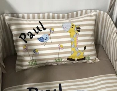 AMMERKIND Kissenbezug mit Wunschname Personalisiert, Taufe Geschenk 30x50cm. Giraffe