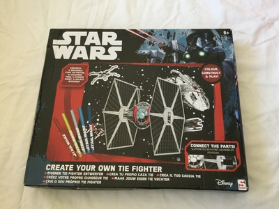 STAR WARS CREATE YOUR OWN FIGHTER 3D MODELL (KARTON IST BESCHÄDIGT)