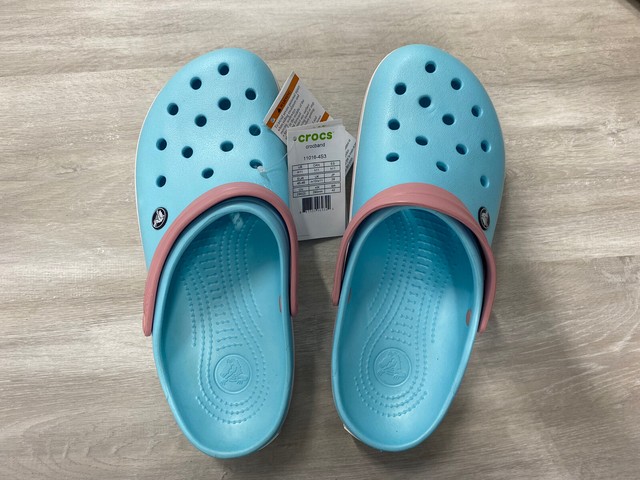 ice blue crocs men's