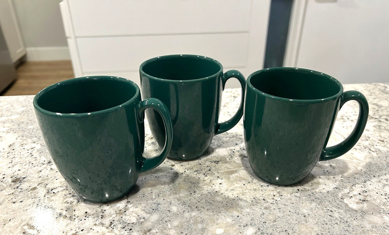 SET OF 3 CORELLE DARK HUNTER GREEN 12 OZ STONEWARE COFFEE MUGS