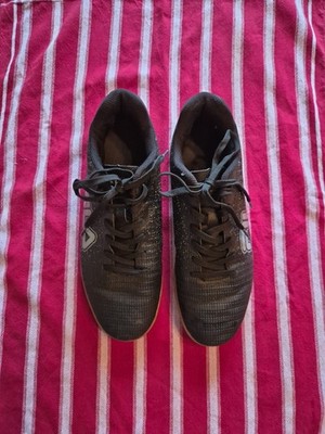 Turnschuhe / Marke: Fila / Größe: 39
