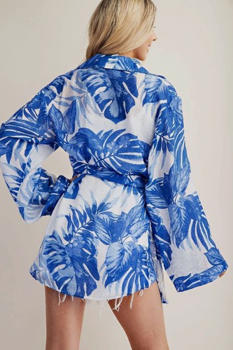 New GIGIO S M L Blue White Tropical Leaves Collared Wrap Long Tunic Top Cruise - Picture 8 of 16