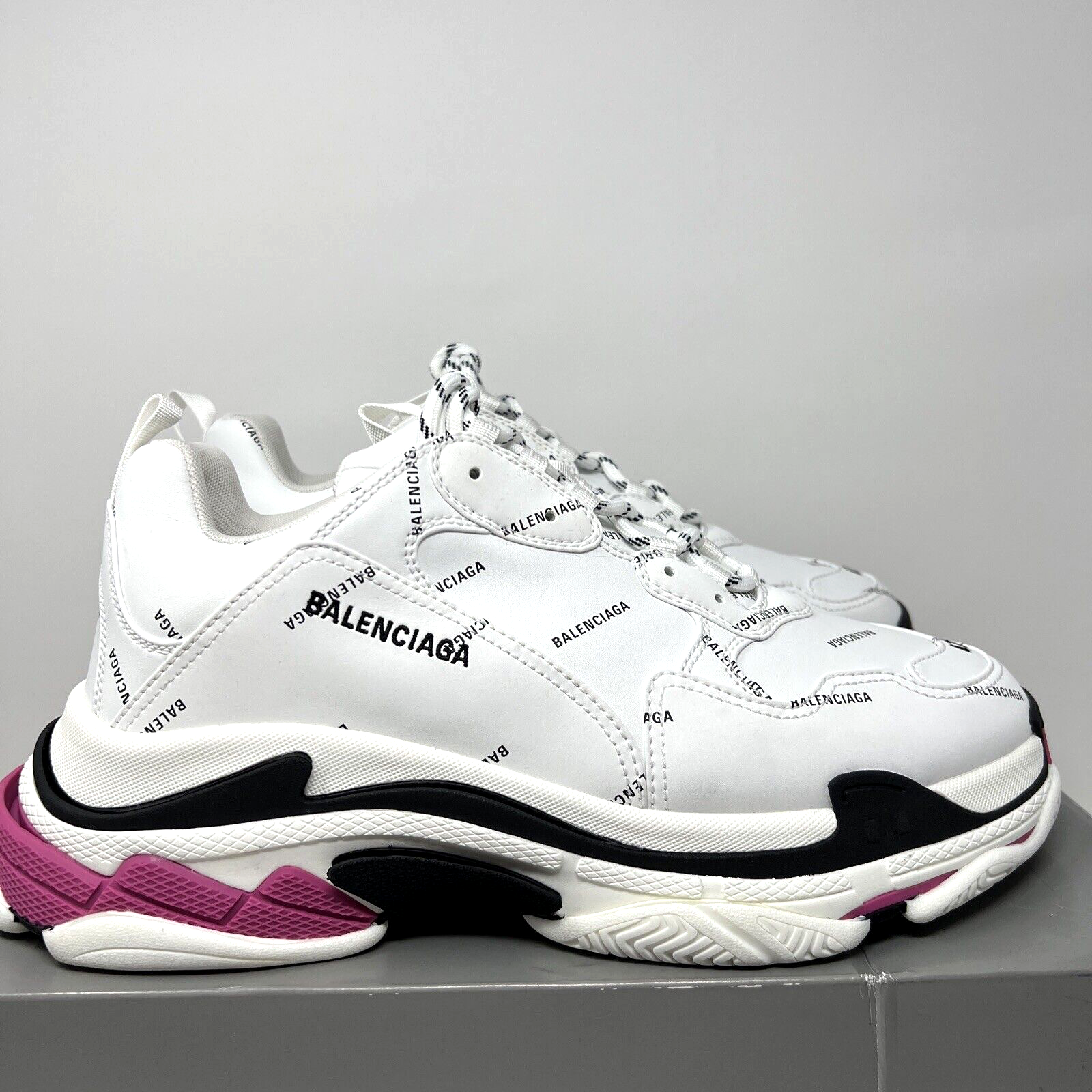 sammen Gå vandreture Fuld Size+14+-+Balenciaga+Triple+S+Allover+Logo+-+White+Pink for sale online |  eBay