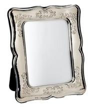 cornice con specchio  d'argento vintage