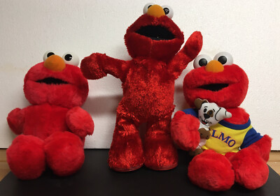 Vintage Lot of 3 1995 999 Tickle Me Elmo s & 2002 Fisher Price Hokey Pokey Elmo