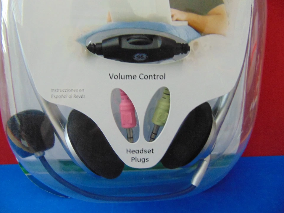 GE 98960 PC Auriculares Estéreo con Control de Volumen Nuevos y Precintados Foto 3 de 4
