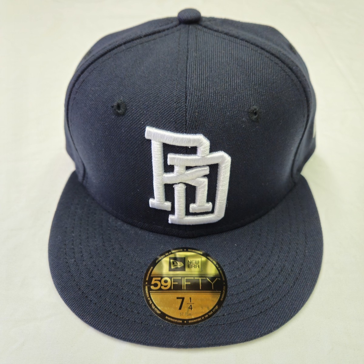 Dominican Republic Hat Cap 7 1/4 Fitted New Era 59FIFTY World