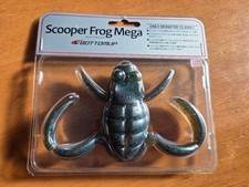 Scooper Frog Mega Soft Lure Dark Green Frog for Monster Fish, Used