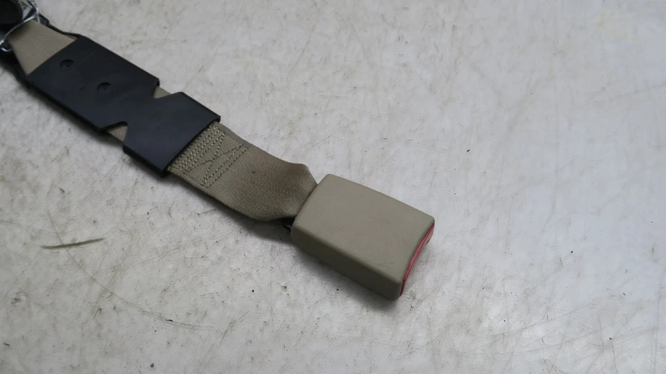 2014-2018 Ram 1500 OEM Left Rear Seat Belt Buckle - Image 2 of 4