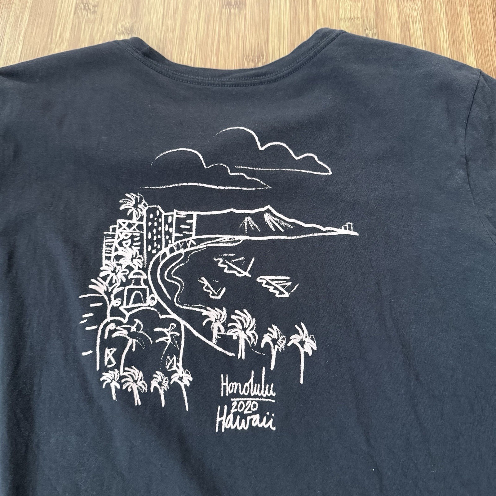 Patagonia Pataloha T Shirt Women Large Kaka'ako 2020 Hawaii Grey Pink Limited