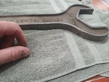 LADISH Co. - TRI CLOVER; 25HA-2" & 25HA- 2-1/2"  High Grade Aluminum Wrench 18"L