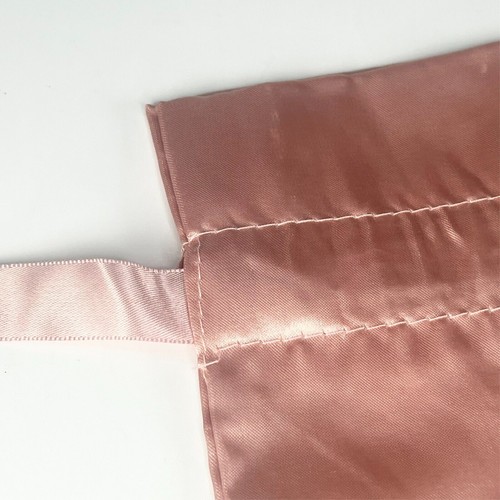 Sephora Smitten Drawstring Satin MakeUp Delicates Travel Bag Dusty Pink New - Picture 3 of 4