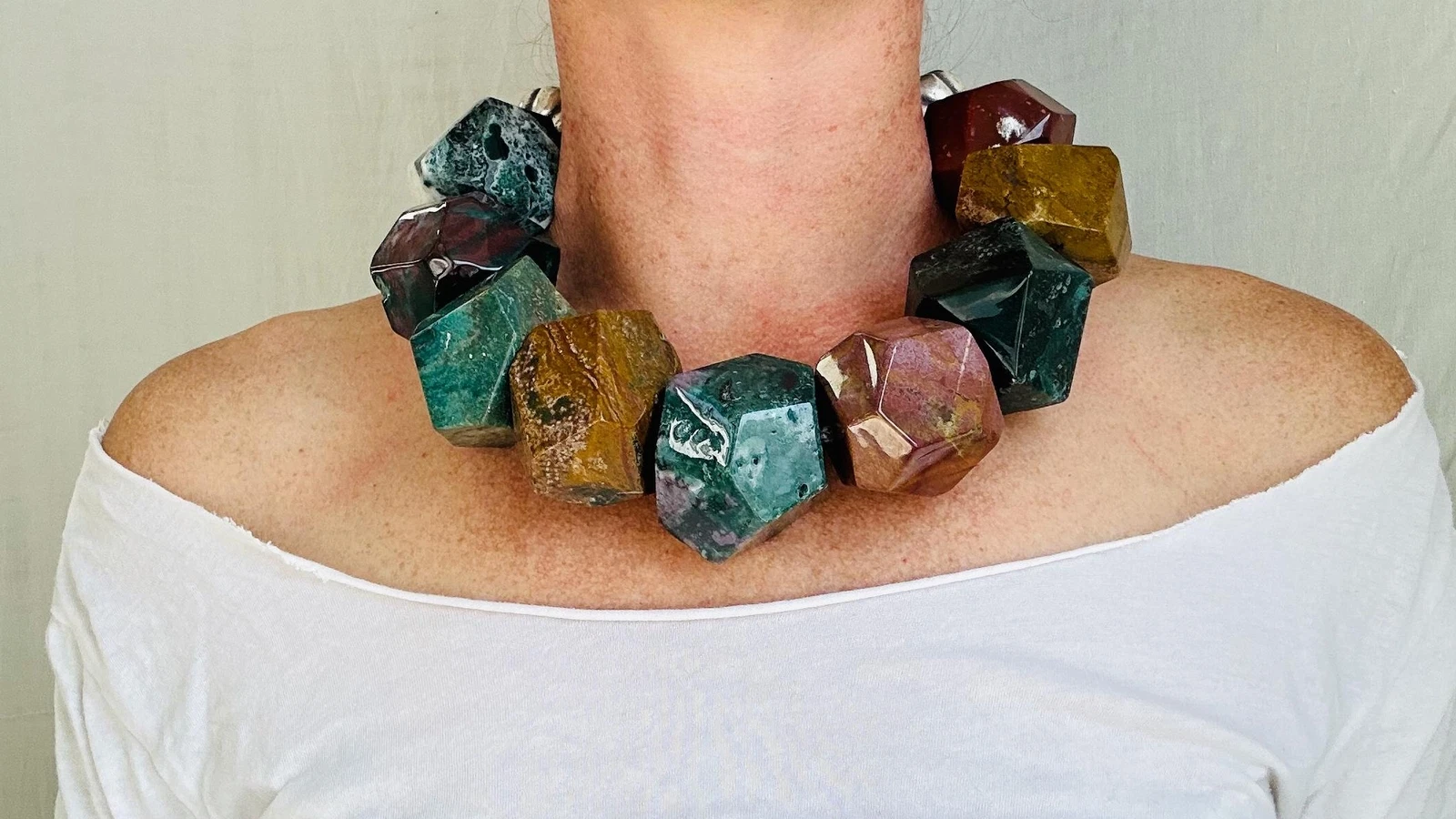 Collier déclaration jaspe océan. Composants en argent massif artisanal.