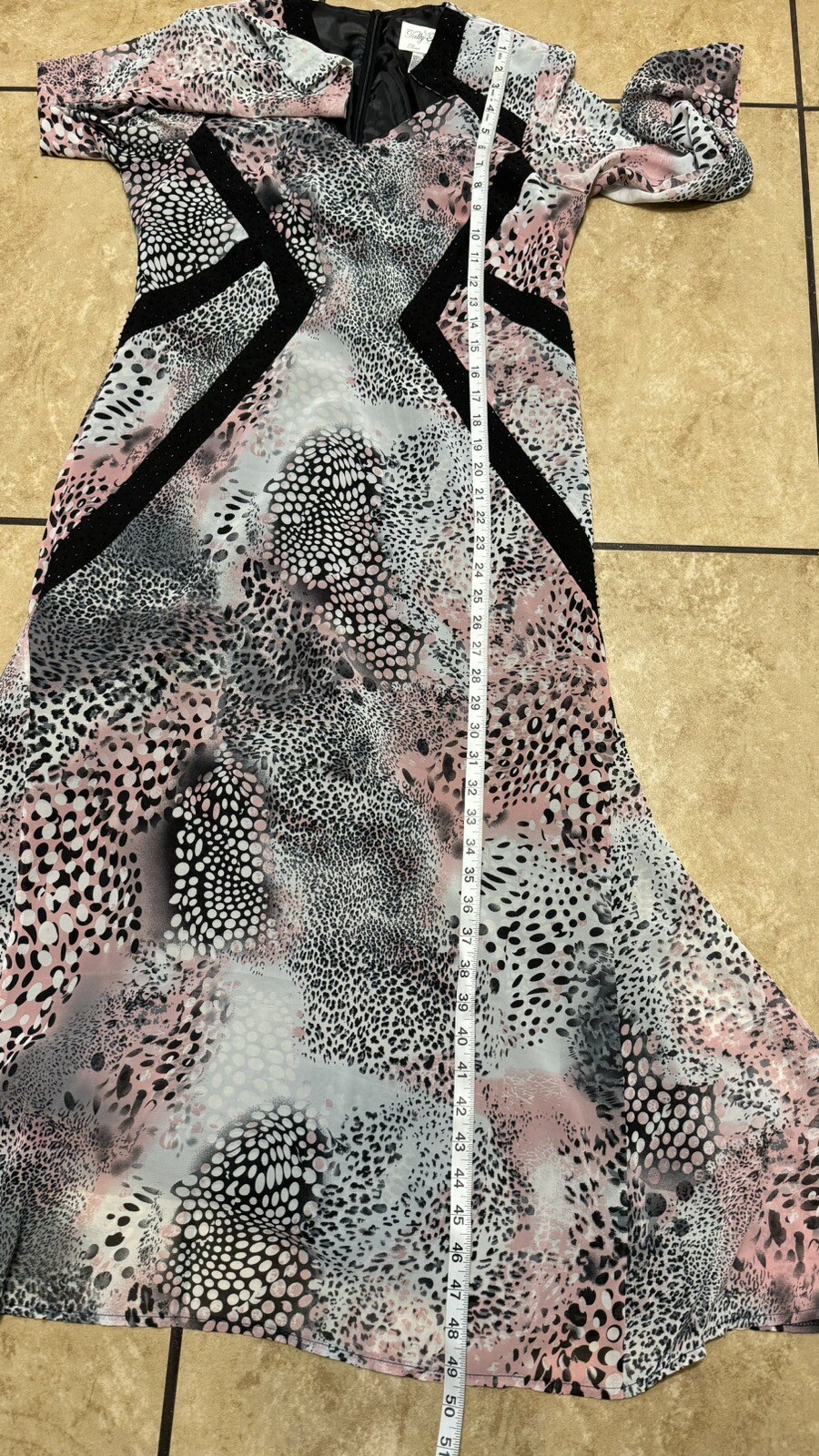 Tally Taylor Women’s Pink/Black Animal Print Size 8 Long Sleeve Maxi Dress