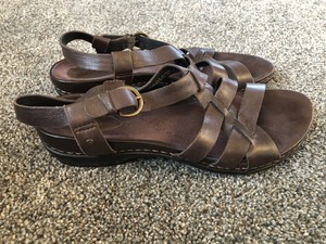 clarks shoes wholesale