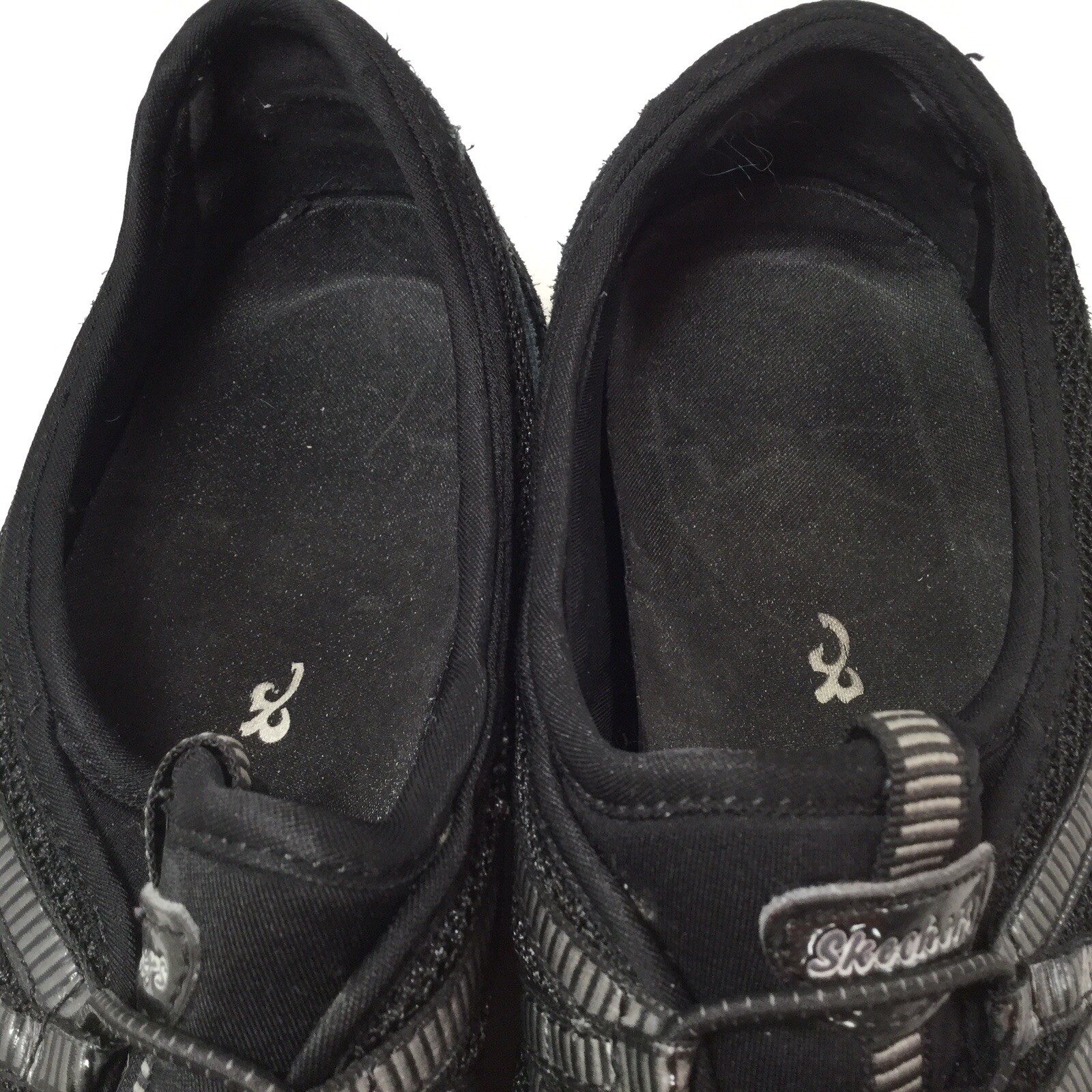 skechers hot ticket white