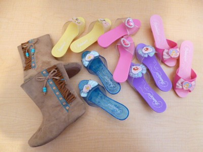 little girl pretend dress up shoes