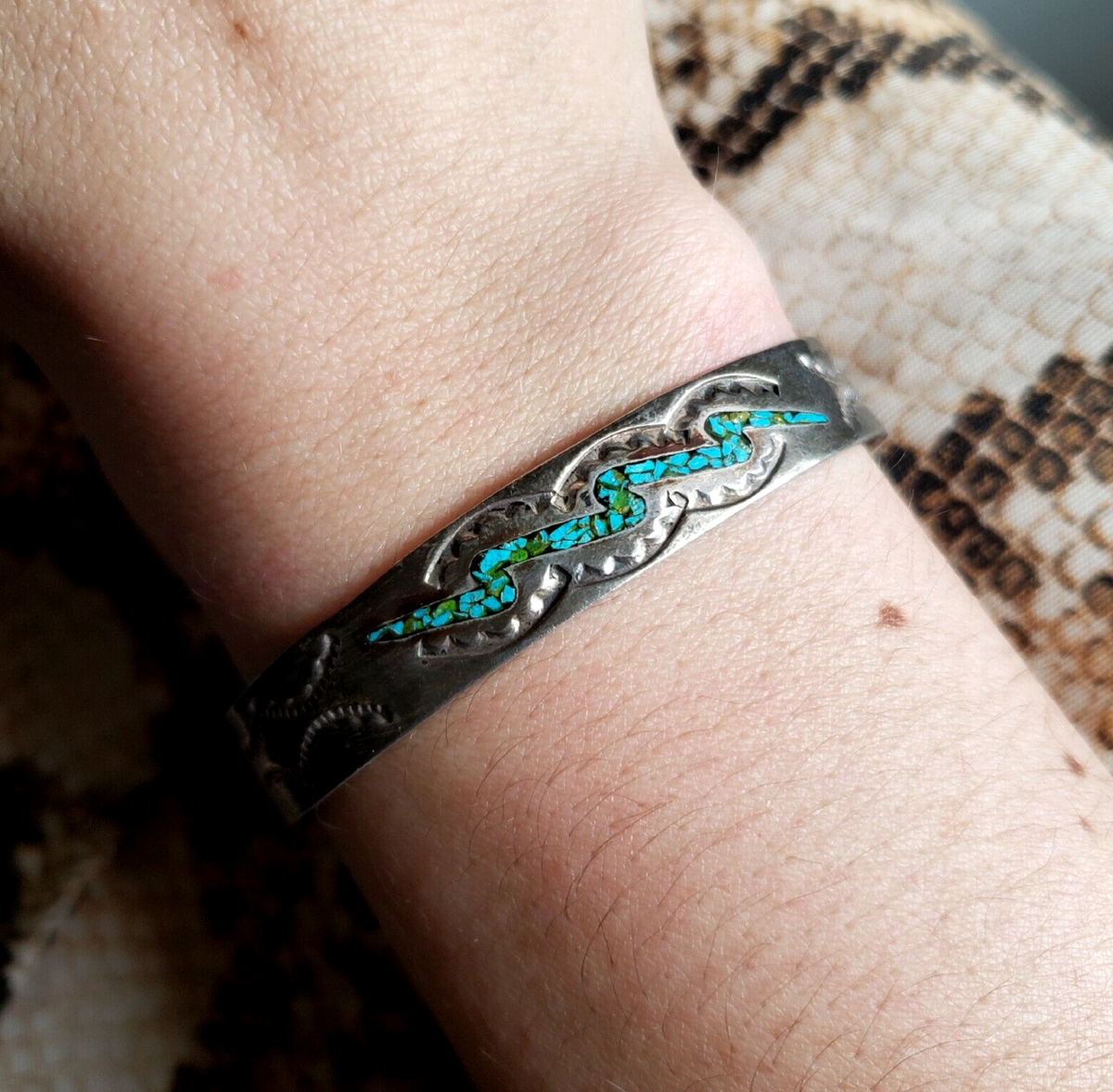 Navajo Indian Jewelry GF刻印　Bracelet JW Signed Navajo Sterling Silver Cuff Bracelet 6.25