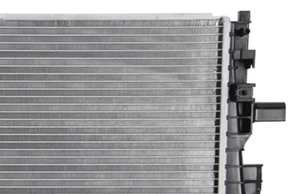 Новый радиатор для 2006-2011 Lincoln Town Car Ford Crown Victoria 4,6 л - Изображение 4 из 4