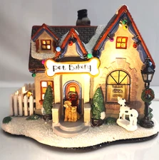 St Nicholas Square Christmas Village "Pet Shop Bakery" LED 2018 Retired