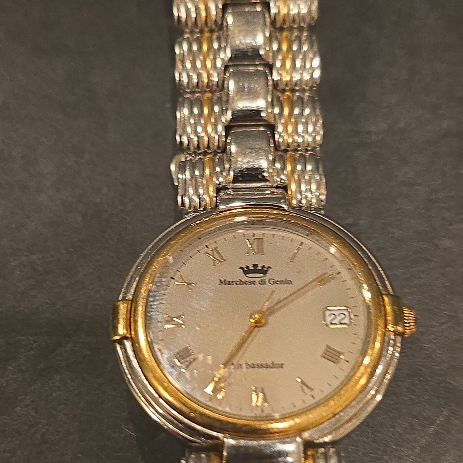 Reloj Suizo Marchese di Genin Ambassador Acero Inoxidable Tono Dorado NECESITA BATERÍA NUEVA (1)