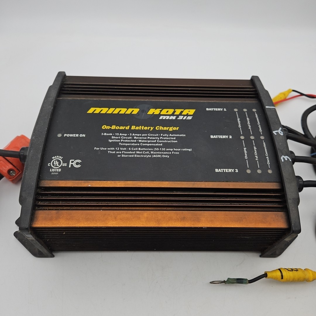Minn Kota MK-315 3 Bank 12v Battery Charger 5 AmpTested Works Golf Cart Battery 