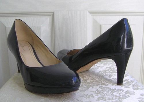 Rounded Toe Pump Kitten Heels NIKEAIR 