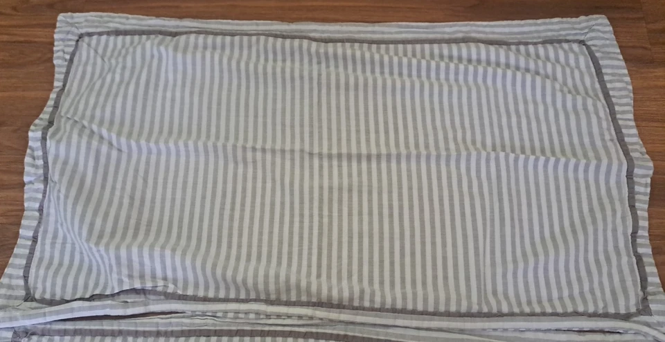 Fundas de almohada Target Threshold King 2 rayas gris marrón borde de cinta contemporáneo Foto 2 de 4